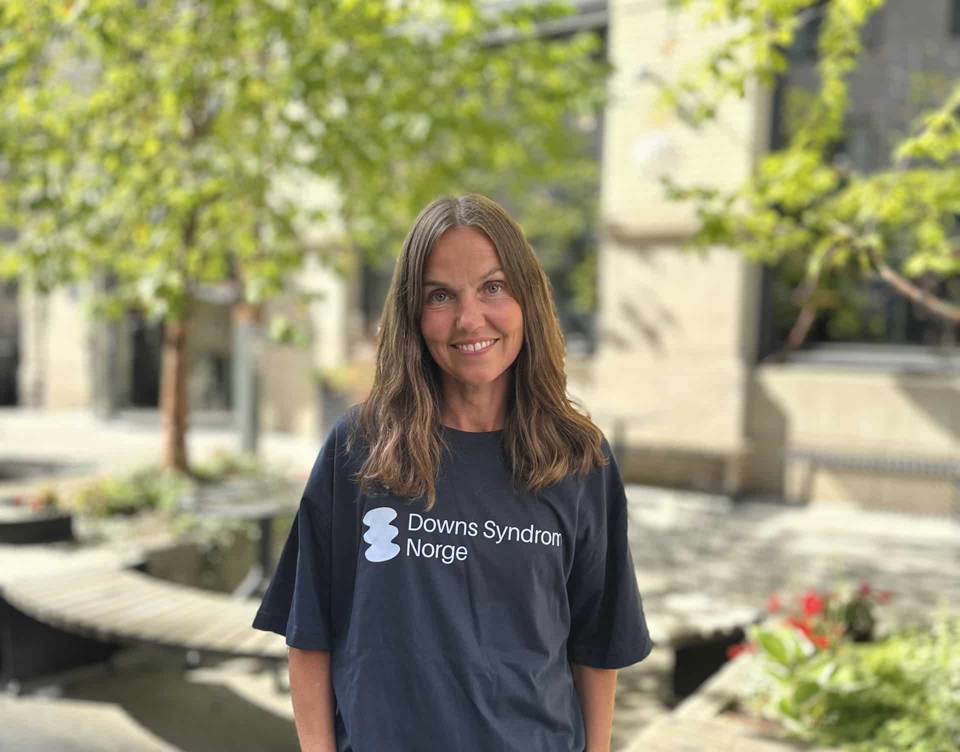 Ingrid Bronken Hauge som er ansatt i Downs Syndrom Norge sin administrasjon